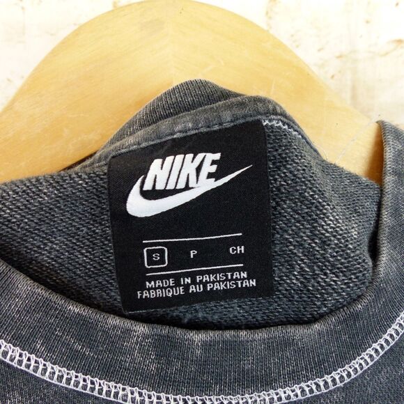 Nike Sweatshirt Women S Black Acid Wash Rebel Crew Relaxed Boxy Logo Patch Sport - Picture 8 of 13